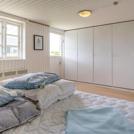 Two-bedroom Holiday In Holiday home *